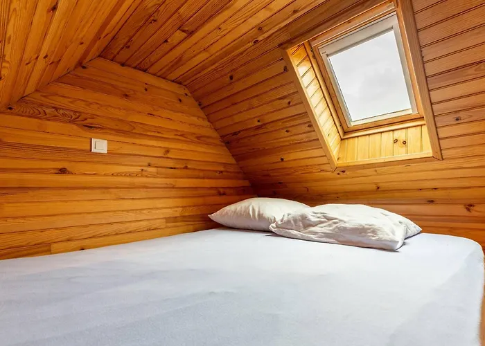 Duplex A Peyragudes: 6 Pers, 3 Ch, Bbq, Acces Sentiers, Skyvall Et Services En Option - Fr-1-695-48 Gouaux-de-Larboust